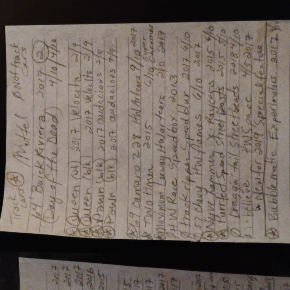 🚗 Hot wheels 🚨Choose 1+ - Picture 12 of 12